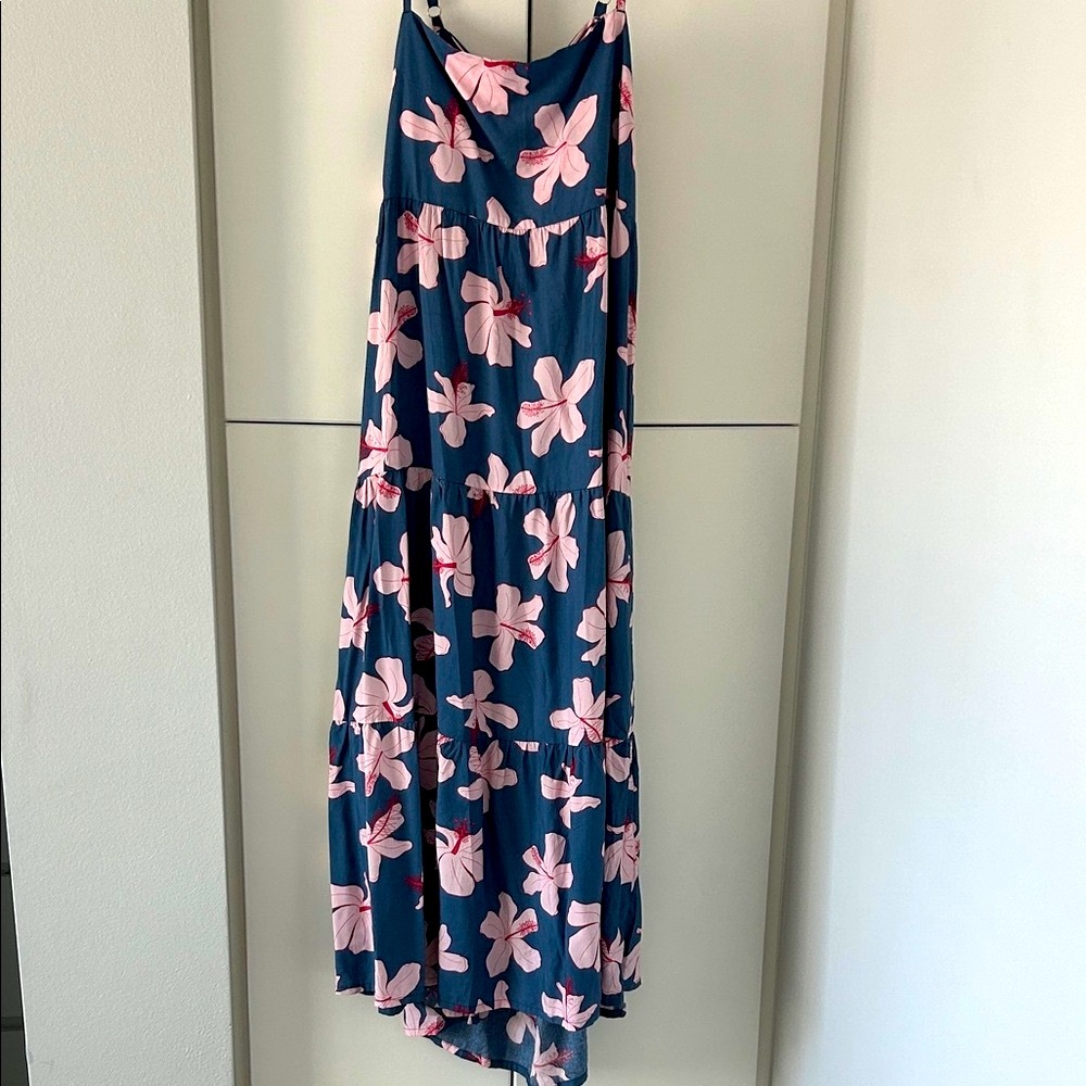 New with tags Yireh Aila Dress in Koki’o Blossom Navy
